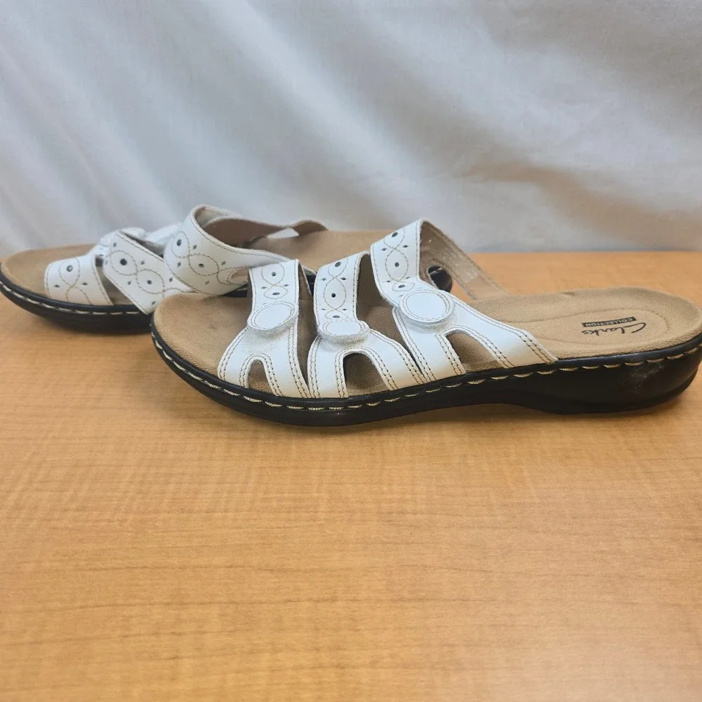 Collection by Clarks Women's Sandals Size 11 White Hook & Loop adjustment